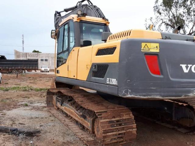 Escavadeira volvo EC 220bDL - Foto 4