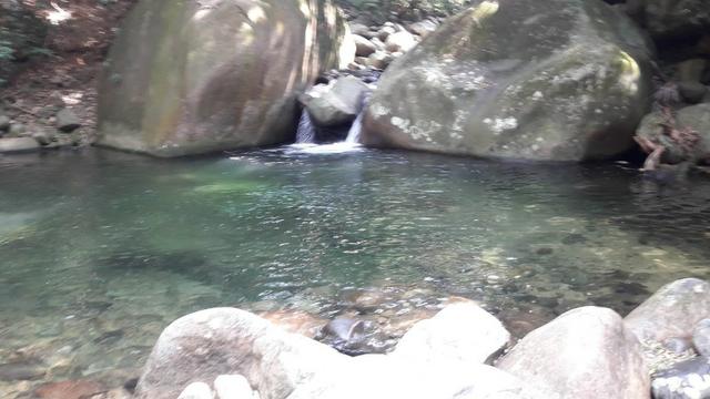 Vendo Terreno no Centro da Cidade em Guapimirim RJ R$160,000,00 - Foto 2