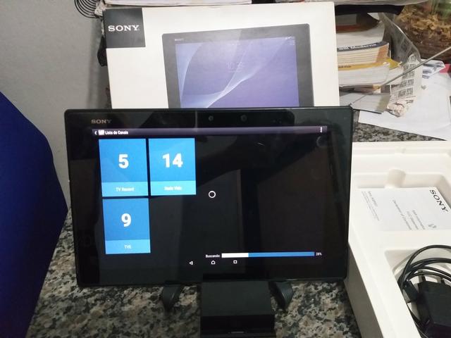 Tablet sony z2, faz ligação como celular aprova de água, carregador magnético, na caixa - Foto 6