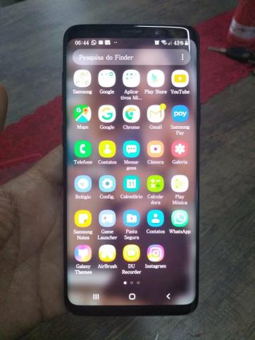 Vende-se ou troca S9 Plus black semi novo com 7 meses de uso