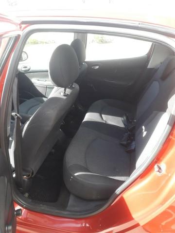 Peugeot 207 ano 2011 - Foto 4