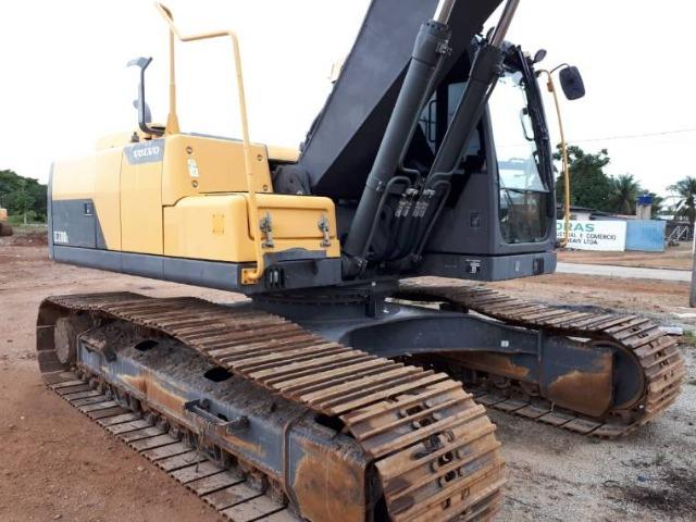 Escavadeira volvo EC 220bDL - Foto 3