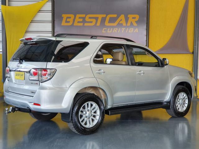 TOYOTA HILUX SW4 SRV 3.0 4X4 7L AUTOMÁTICO - Foto 12
