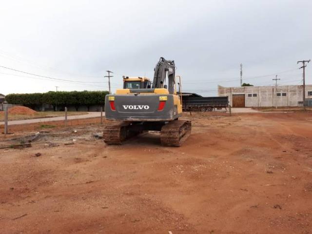 Escavadeira volvo EC 220bDL