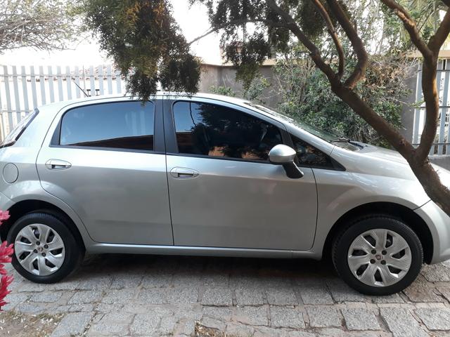 Fiat Punto Attractive 1.4 8V 2015 IMPECÁVEL! - Foto 5