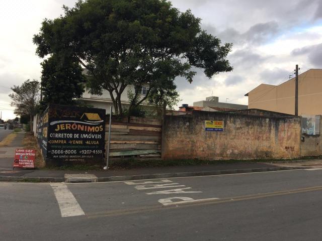 Vende-se terreno comercial de esquina em Colombo medindo aprox. 240m² - Foto 4