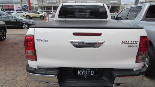 TOYOTA HILUX CD SRX 4X4 2.8 TDI 16V DIESEL AUT - Foto 4