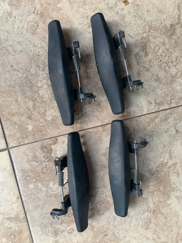 Maçaneta porta renault sandero/duster original cada 50 reais