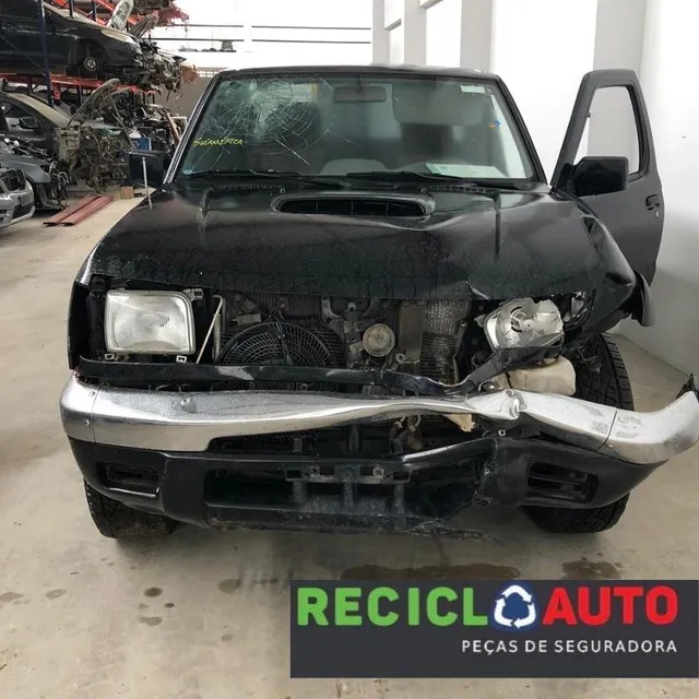 Sucata de frontier 2002 diesel para retirada de peças