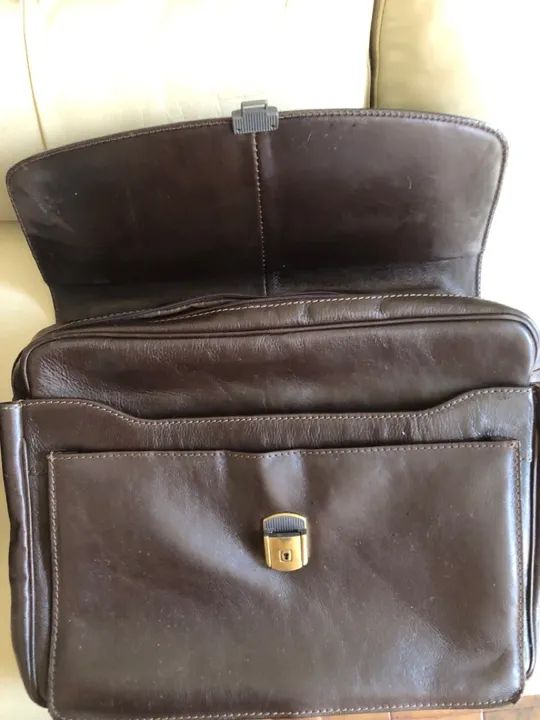 Pasta couro marca Bennesh 64167804411651122