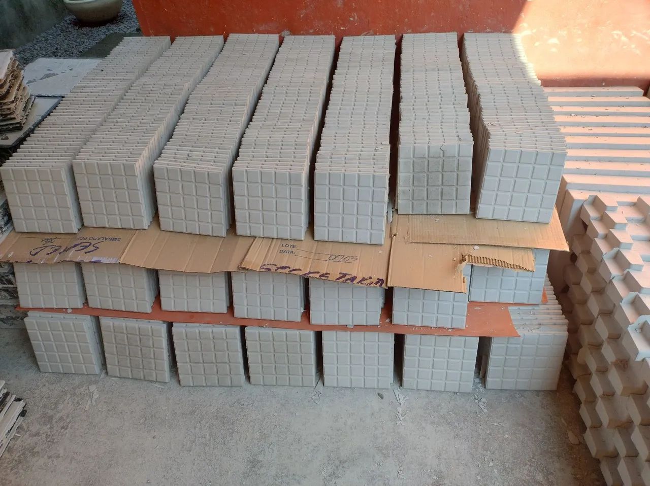 Piso tatil,e ladrilho hidraulico. - Foto 2