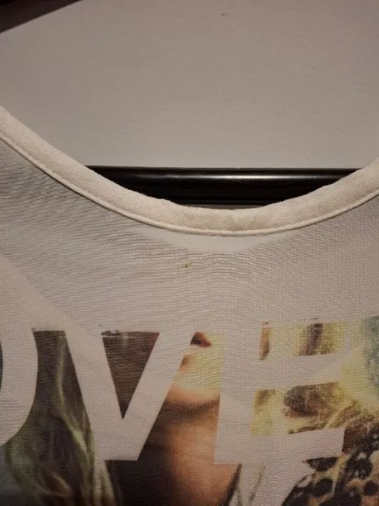 Regata soltinha transparante com detalhe nas costas - Foto 3