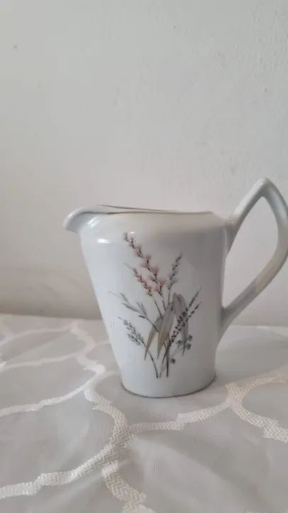 Leiteira de Porcelana 
