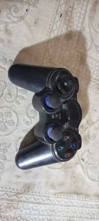 Controle de Vídeo Game - Usado não sei se funciona 2 unidades  - Foto 3