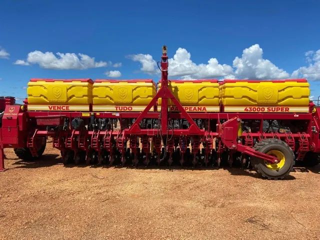 Semeadeira Adubadeira De Arrasto Vence Tudo Pampeana 43x17 - Foto 4
