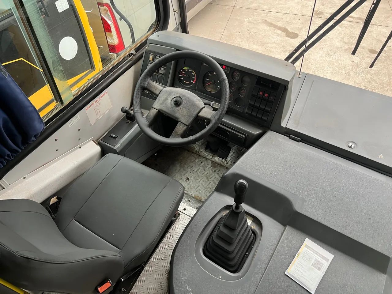 Ônibus 15.190   Motor MWM Caio Foz  2011  60 Lugares  - Foto 11