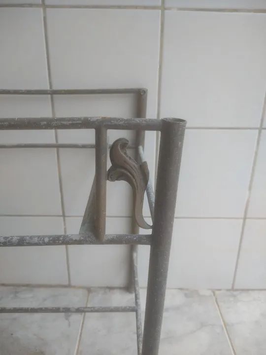 Brass Bedside Corner Table64684500996865122