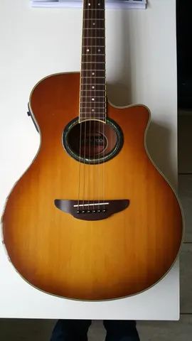 Violão Yamaha APX700