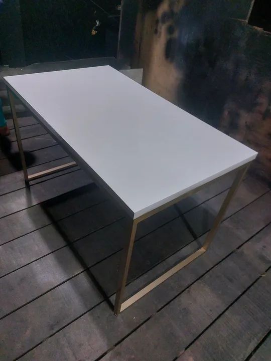 Mesa de Jantar Branca com Tampo de Vidro - Foto 4