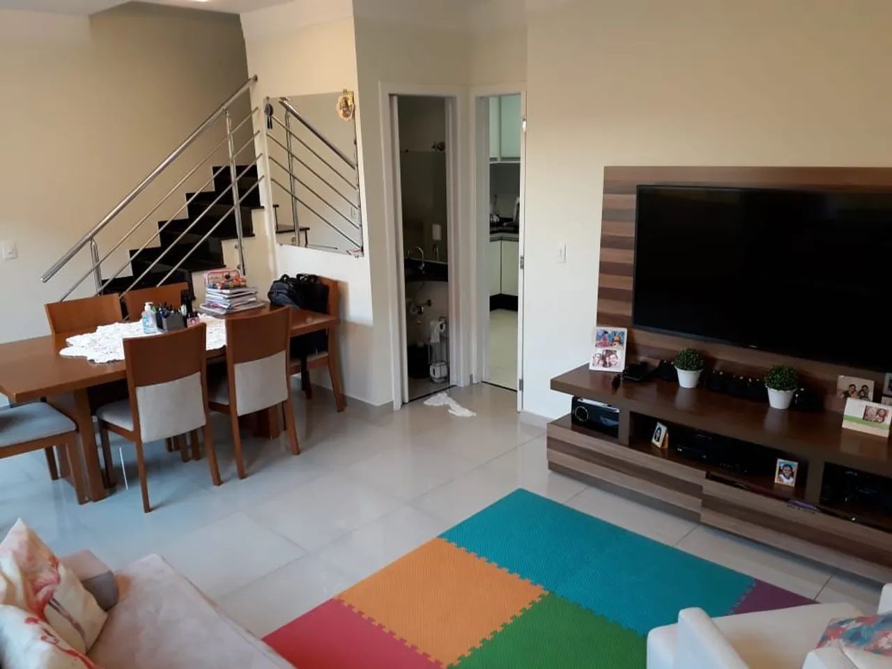 Casa de Condomínio com 3 Quartos e 3 banheiros à Venda, 89 m² por - Foto 2