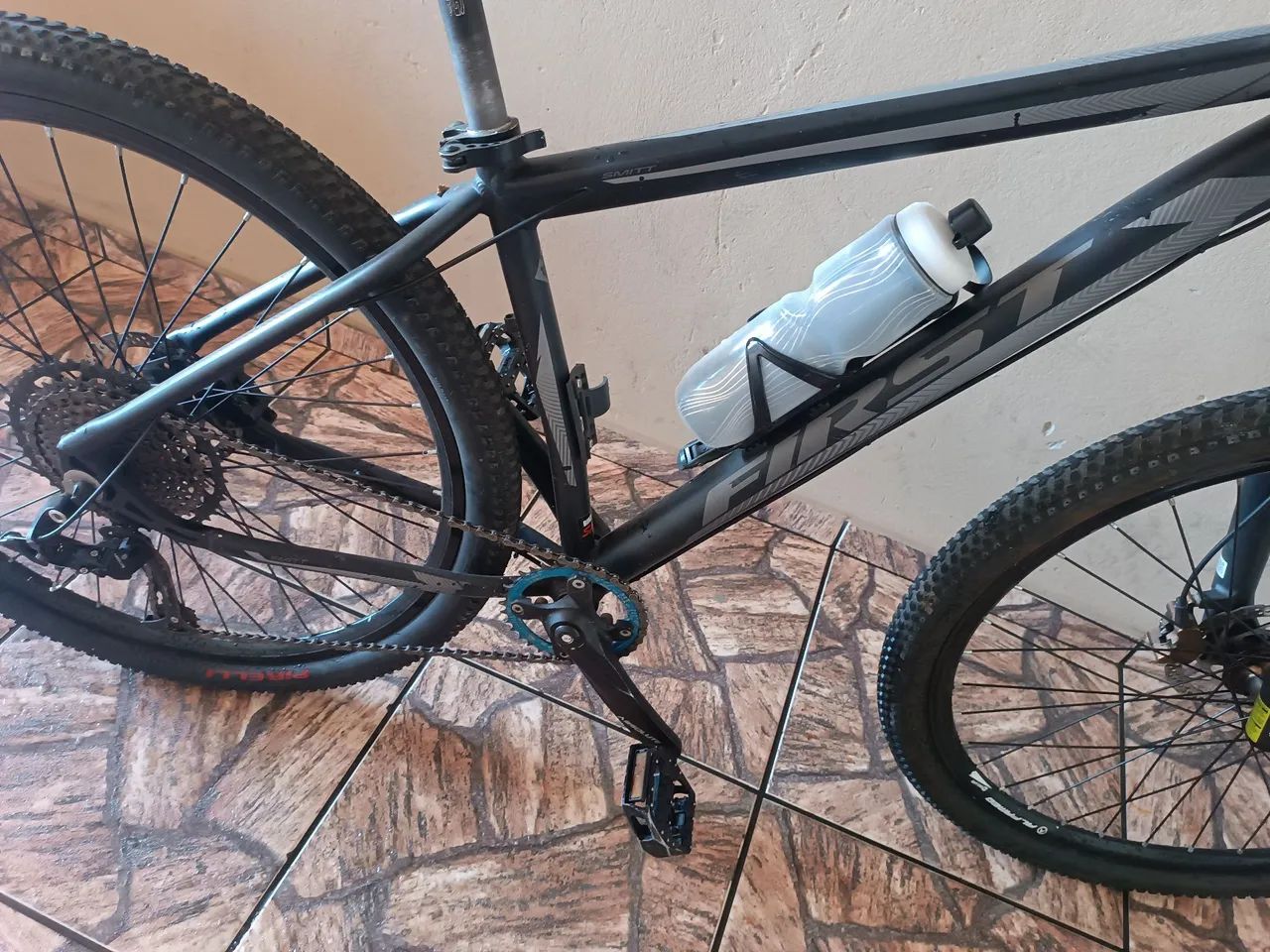 Bicicleta First Aro 29