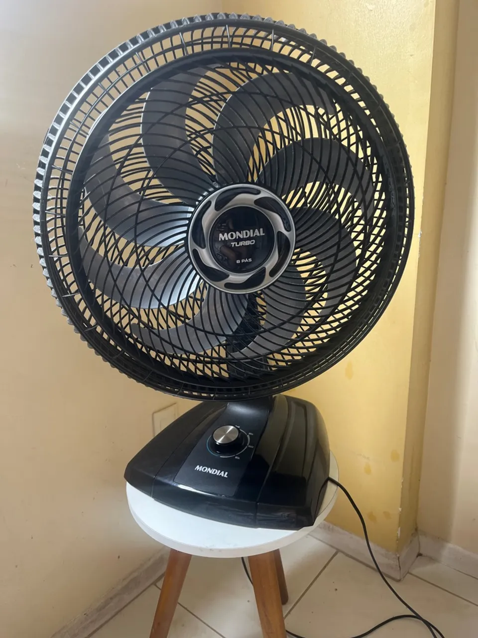 Ventilador de Mesa Mondial Turbo 8 PÁS