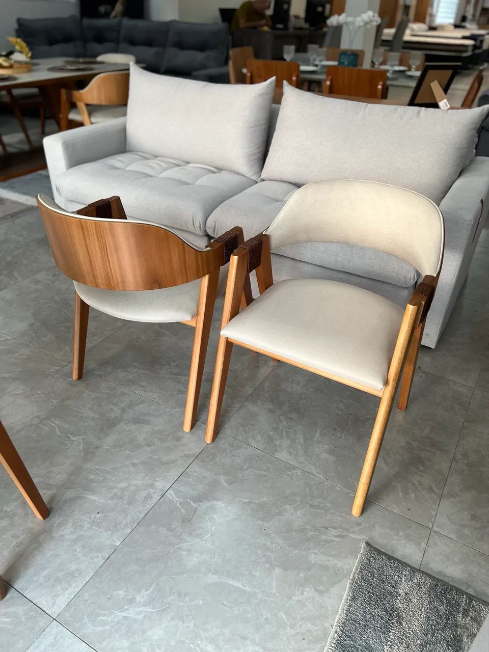 Conjunto 4 Cadeiras Estilo Poltrona Estrutura Maciça 