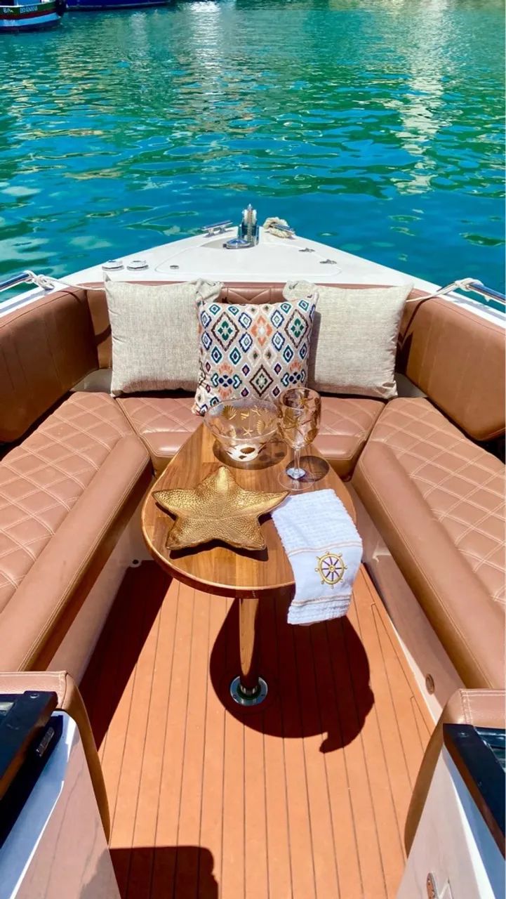 LANCHA AZOV 260 - CONFORTO, ESPAÇO E ELEGÂNCJA - Foto 4