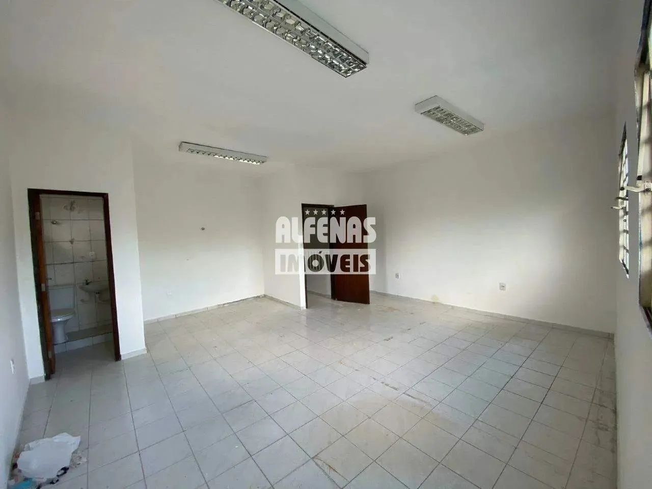 Sala para aluguel no Bairro PARQUE MARACANA - Foto 12