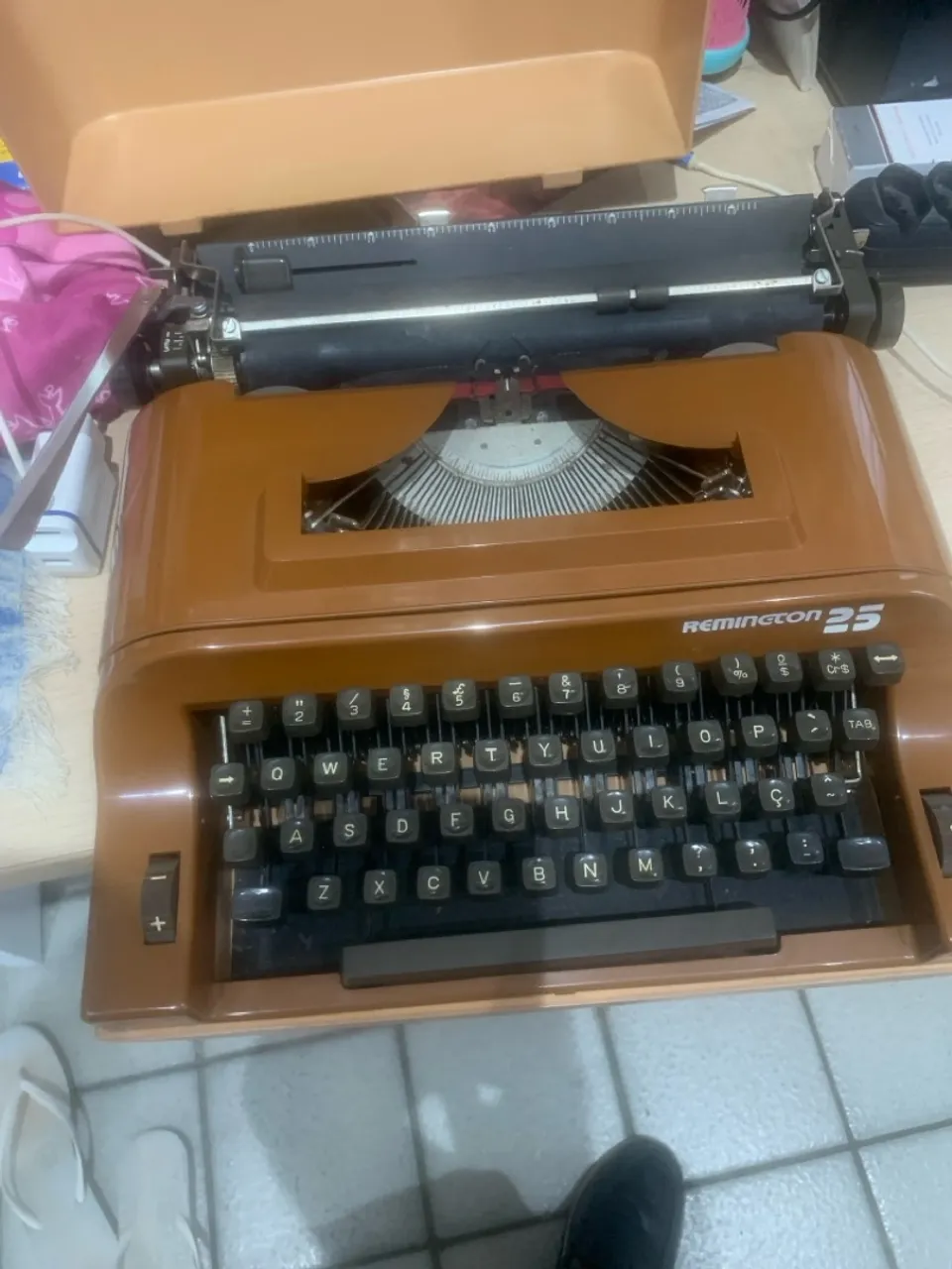 Máquina de escrever Remington 25