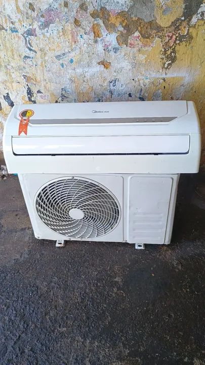 Ar Condicionado Split Midea de 12 mil semi novo serpentina cobre 