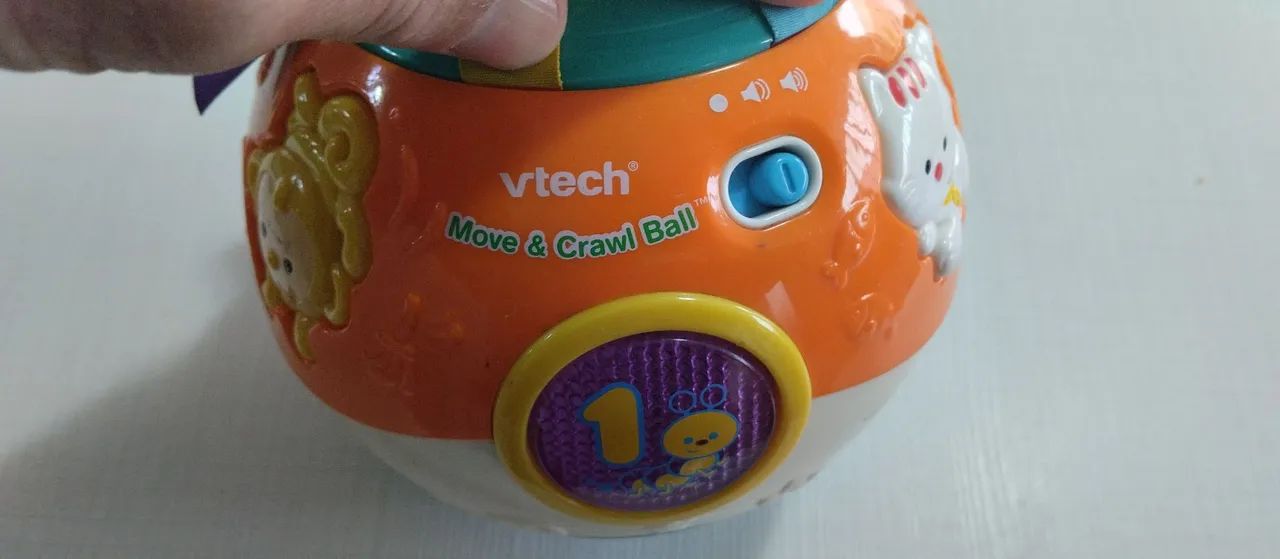 Bola Vtech Move & Crawl interativa 