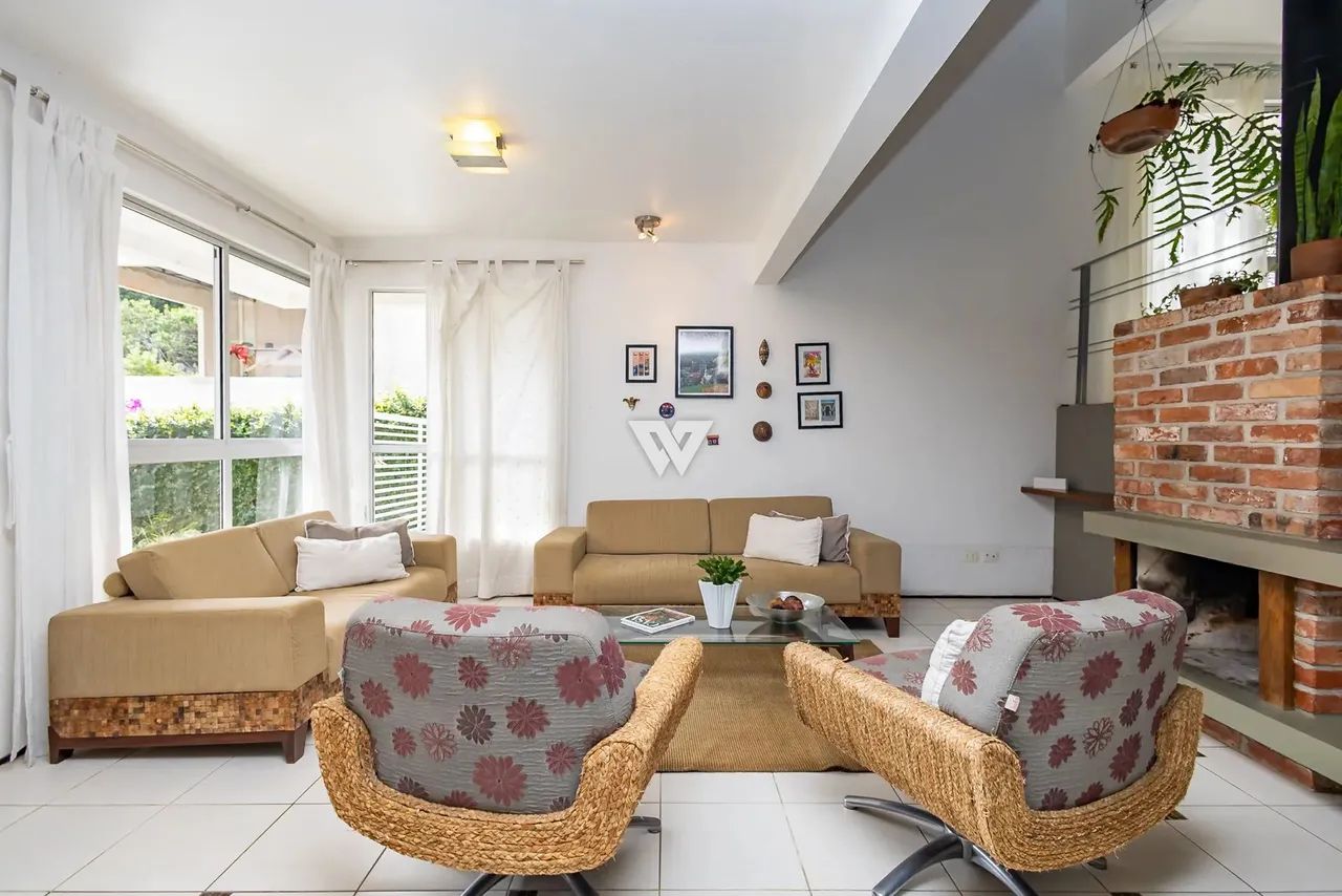 Casa no São Lourenço, vizinha ao parque, 261m, 4 qtos, 1 suite, 4 vagas, quintal, rua tran - Foto 4