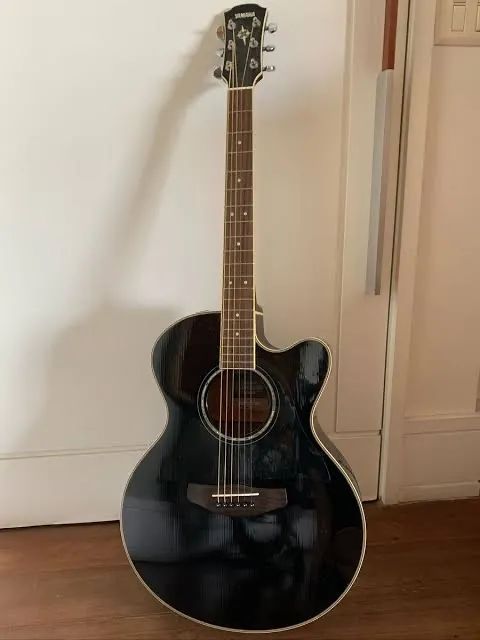 Violão Yamaha Compass Série 