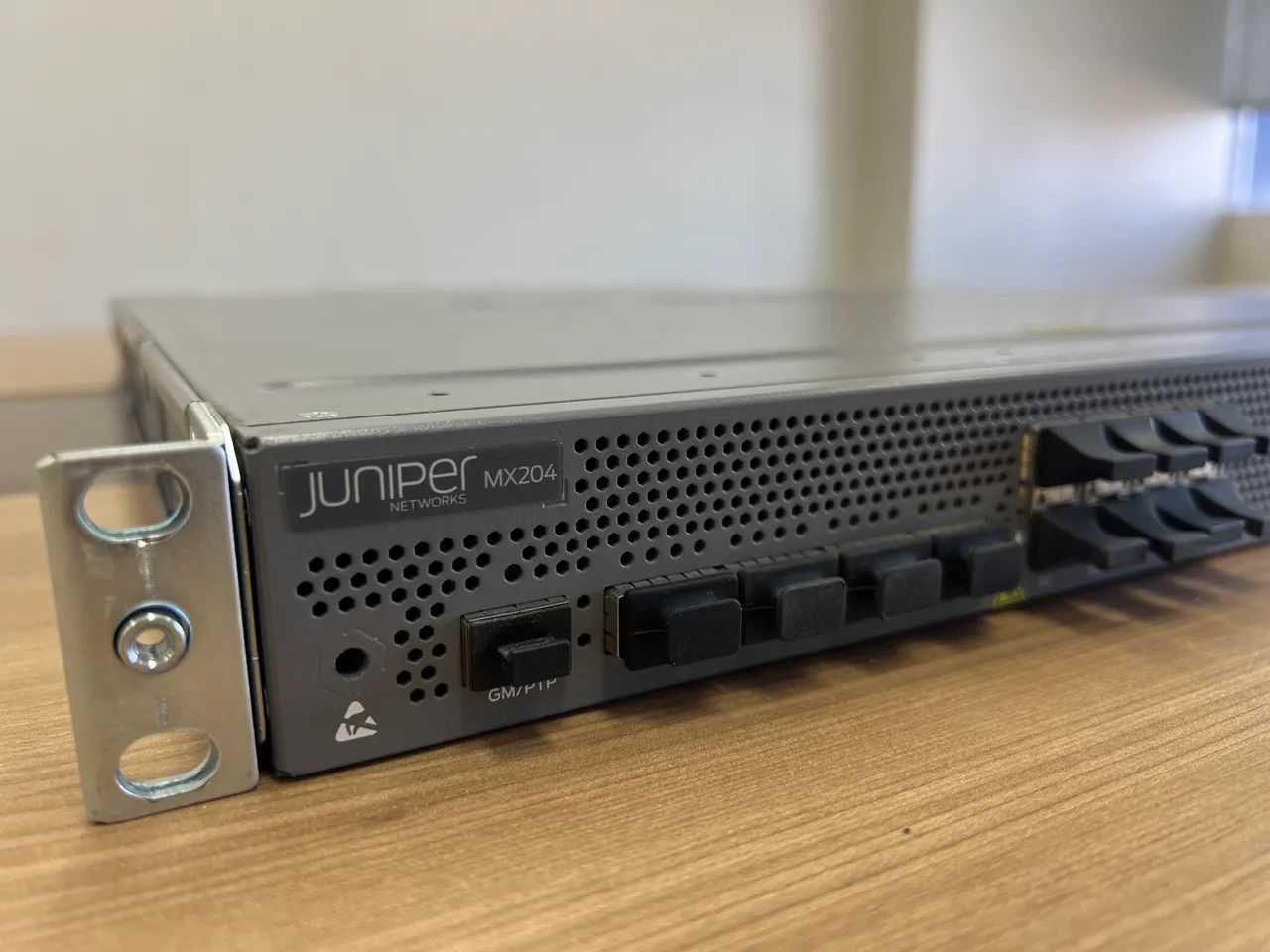 Roteador de Borda Juniper MX204 DC - Foto 4