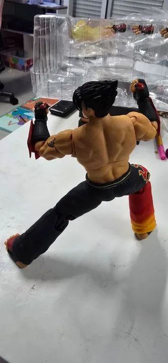 Jin Kazama Storm Collectibles  - Foto 4