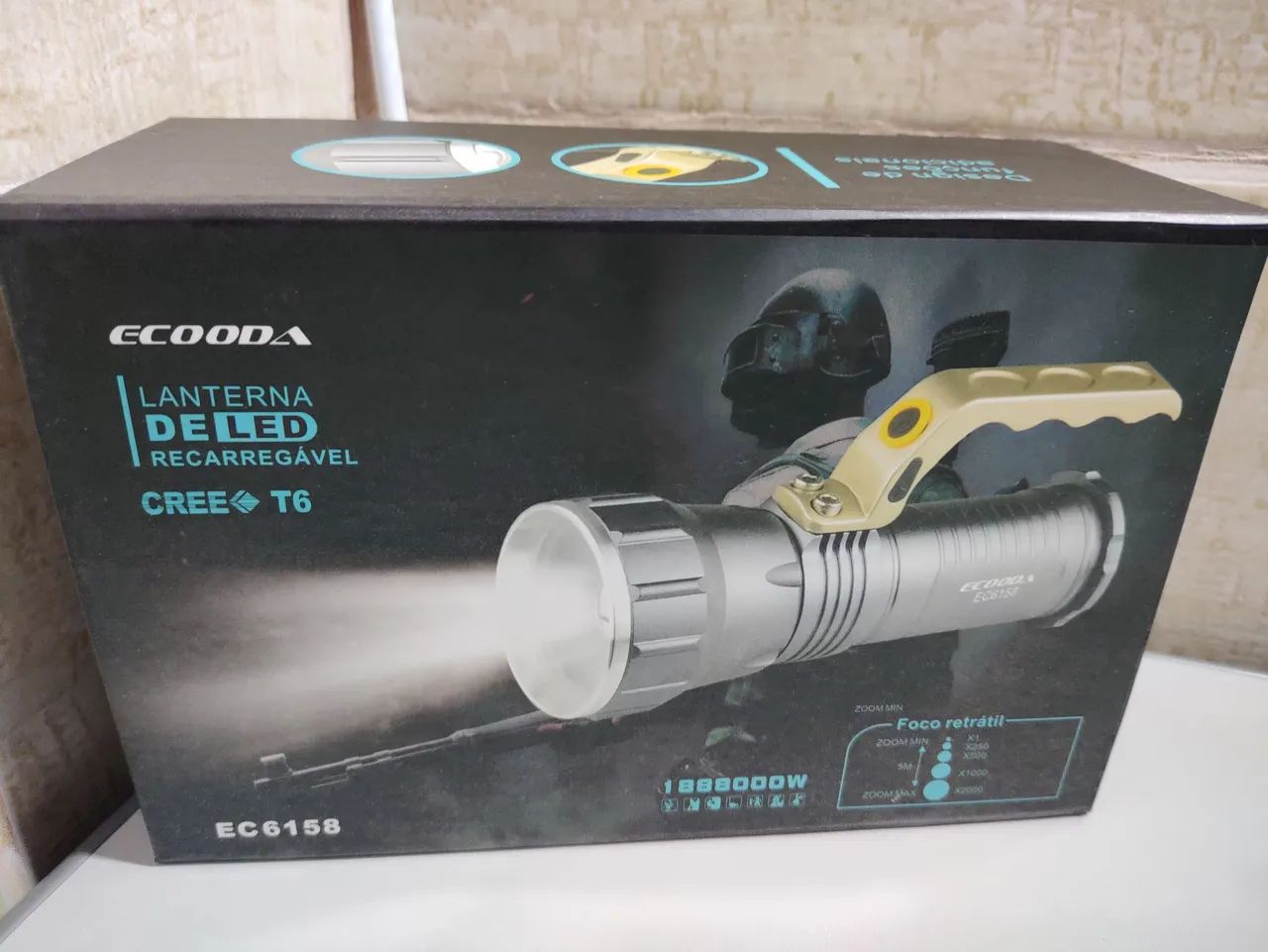 Lanterna Holofote Super LED Recarregável T6 - Camping e Aventura!