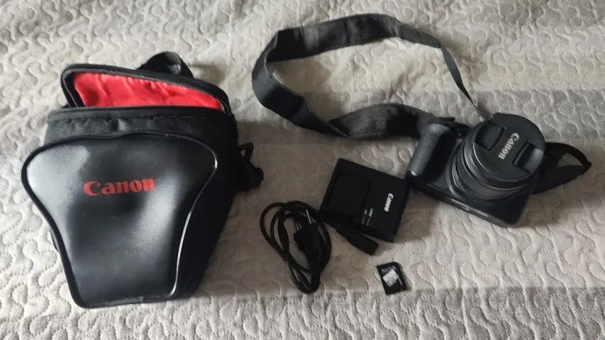 Canon Eos T6 + Lente 18-55mm + Bolsa + cartão 64gb ! - Foto 3