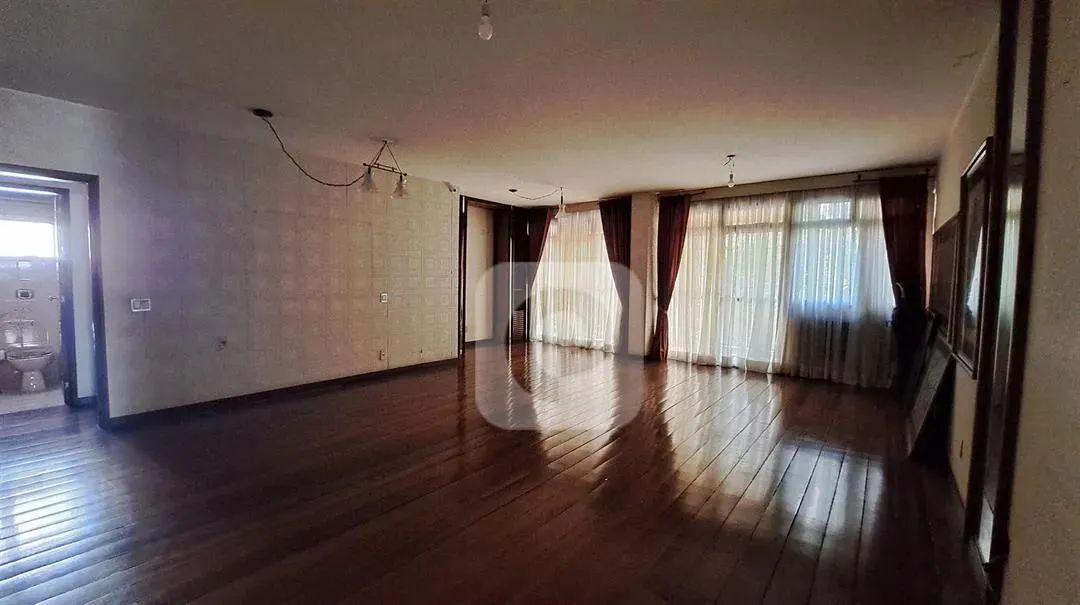 EXCELENTE APARTAMENTO ÁREA NOBRE DA TIJUCA
