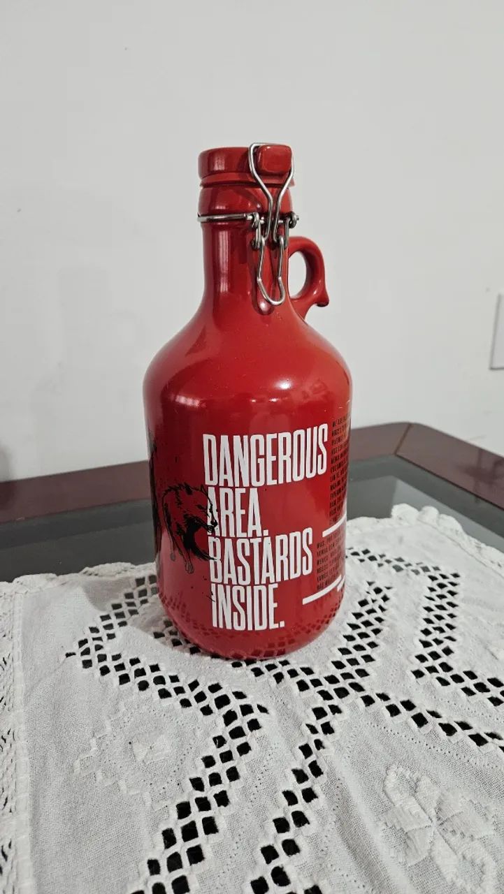 VENDO 2 GROWLER DE CERÂMICA 2L - WE ARE BASTARDS - Foto 3