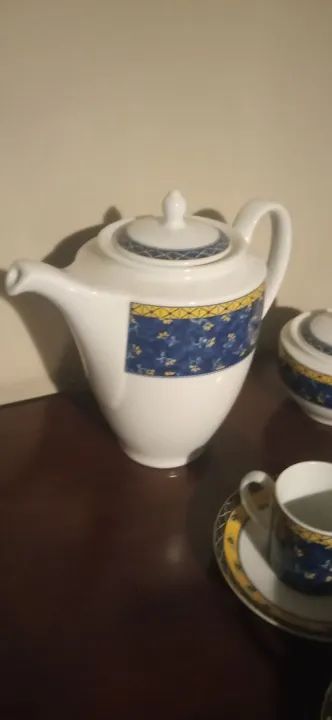 Jogo de caf é em porcelana  - Foto 2