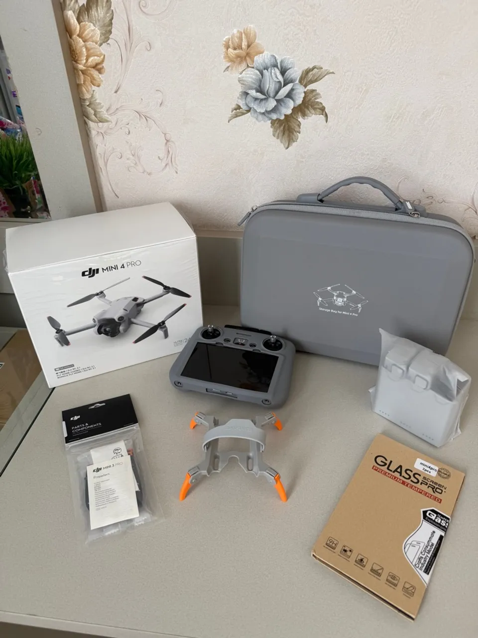 DJI MINI 4 Pro c/ FLY MORE