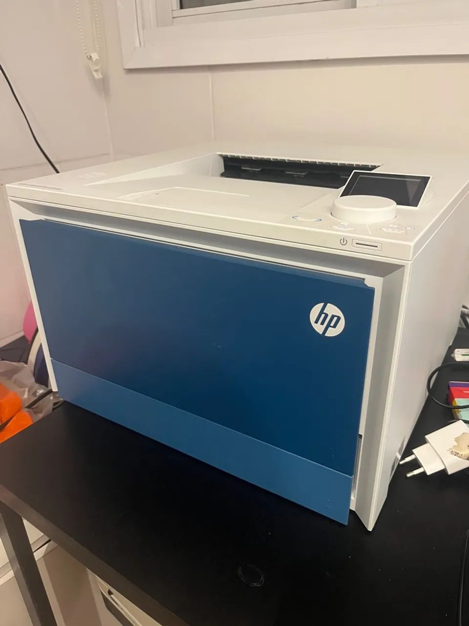 Impressora a laser colorida Hp Laserjet Pro 4203dw A duplex Wi-Fi cor Branco - Foto 3