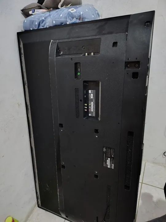 TV 55 polegadas com tela trincada - Foto 2