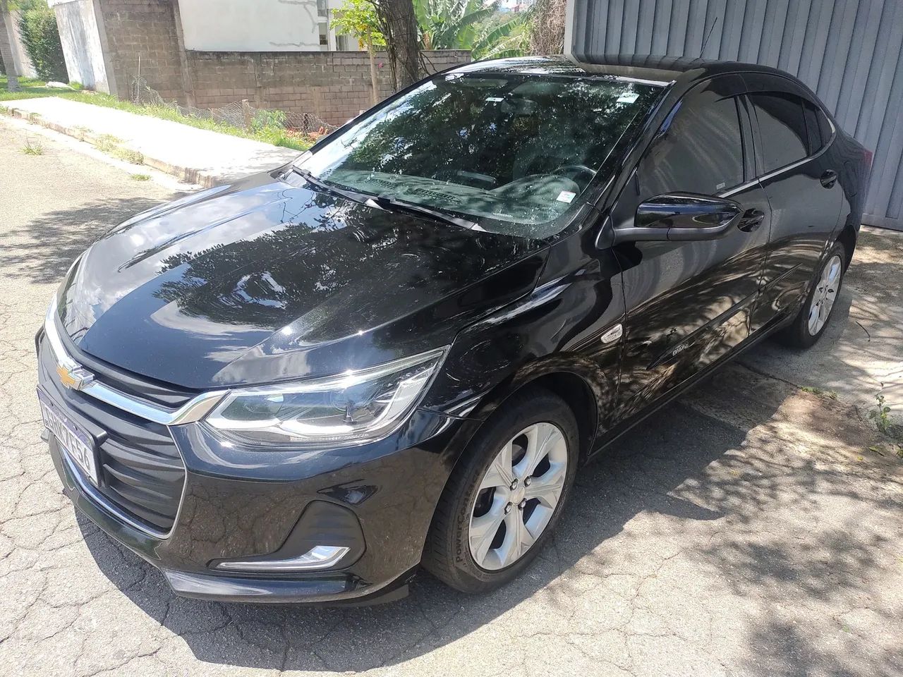 Ônix sedan Premium 2020 aceito troca