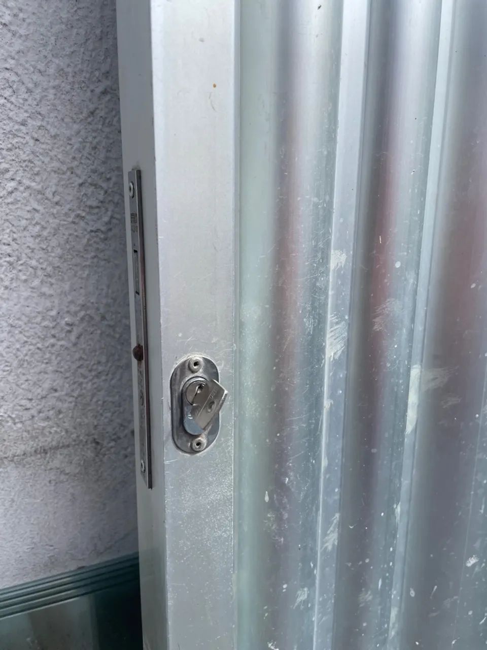 VENDO!!! Porta de Alumínio para Garagem de correr  - Foto 3
