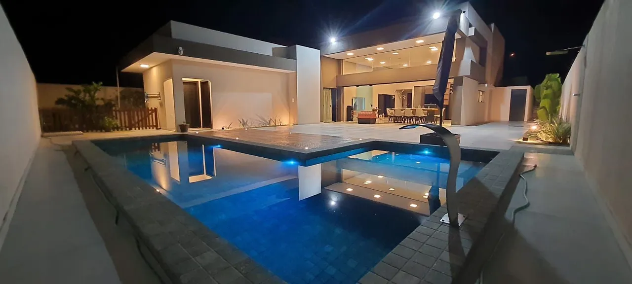 Casa em condominio fechado com 3 Suítes