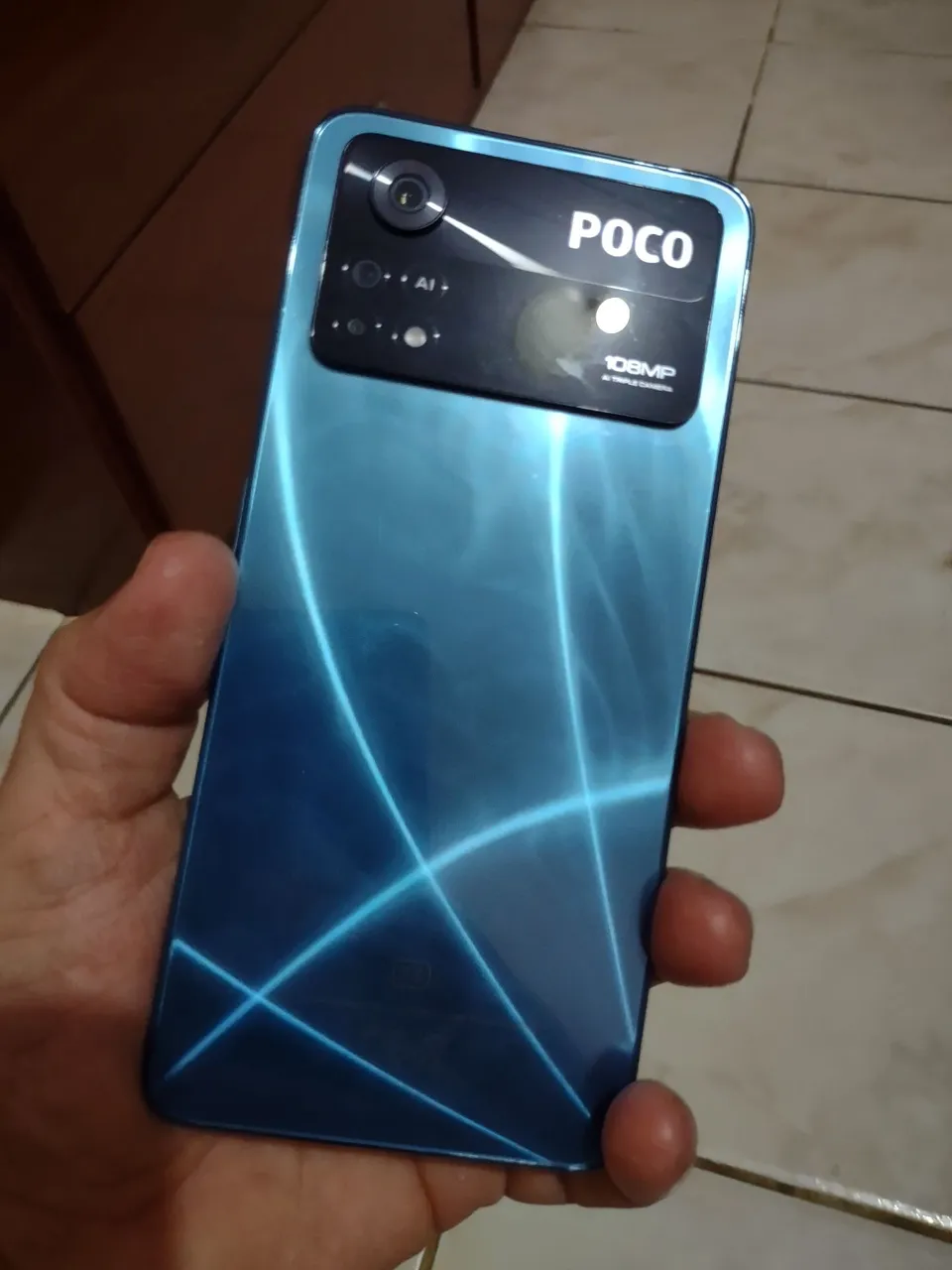 Poco x4 pro 5g todo funcionando perfeitamente 256gb e 16 giga de RAM