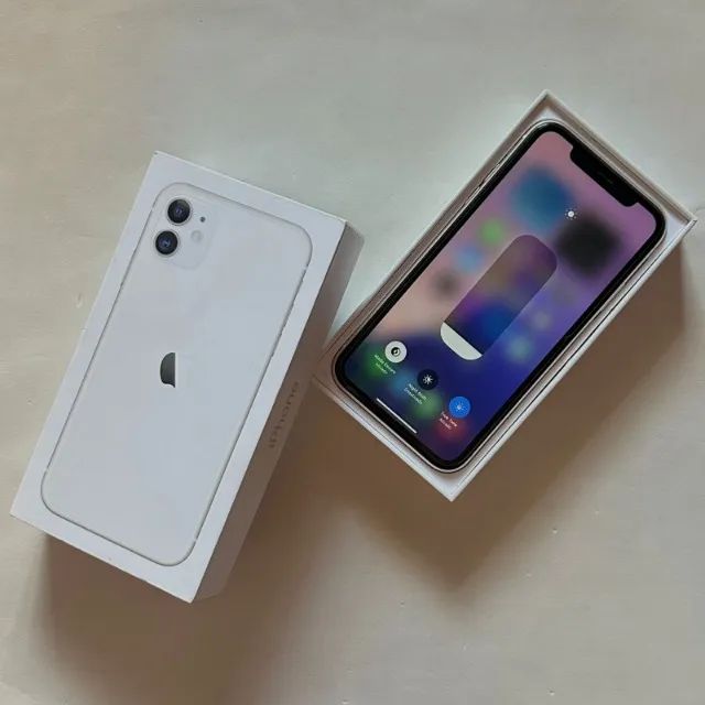 iPhone 11 64GB (Branco) - Foto 3