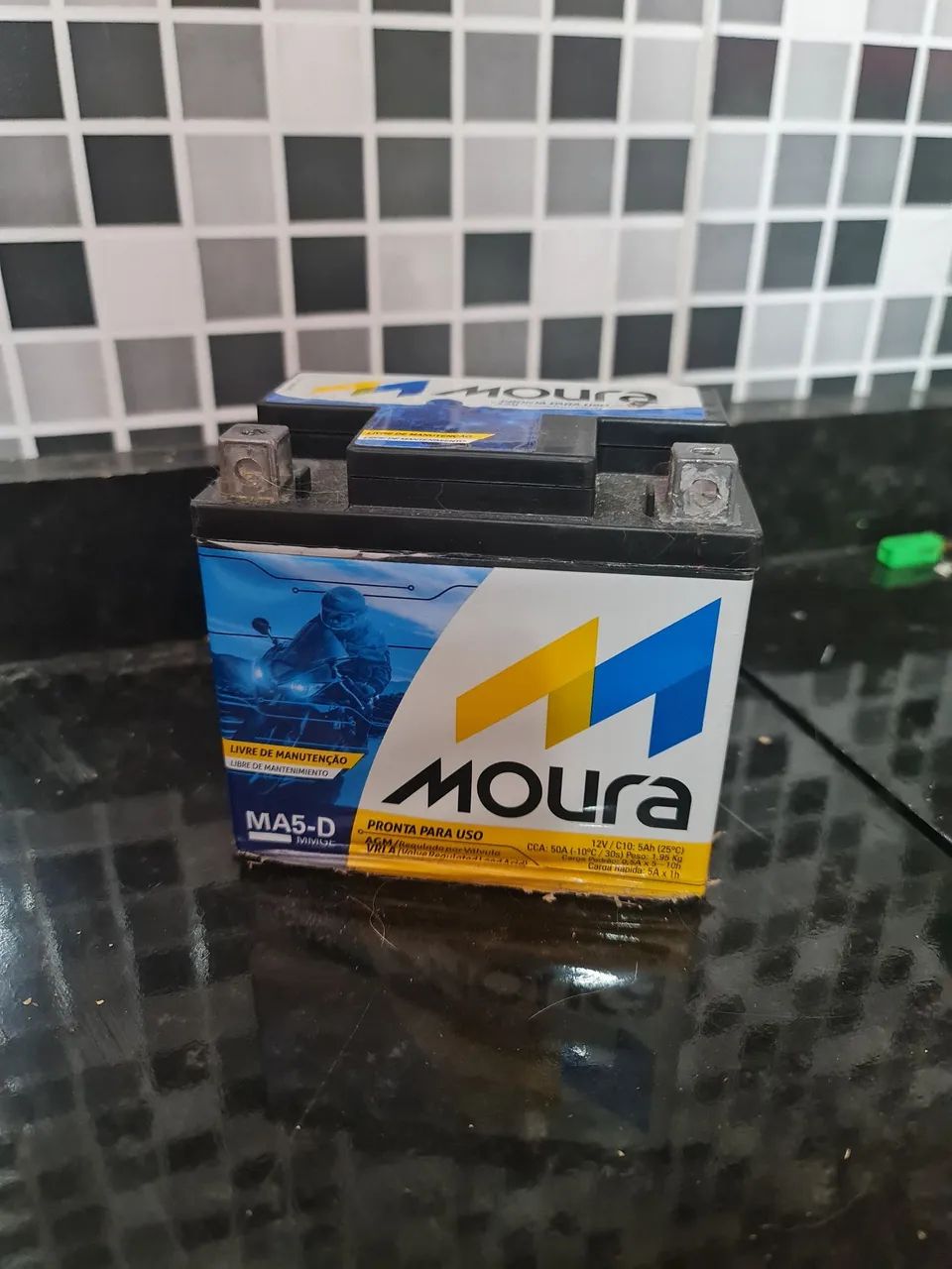 Bateria Moura 5ah pra motos partida elétrica  - Foto 3